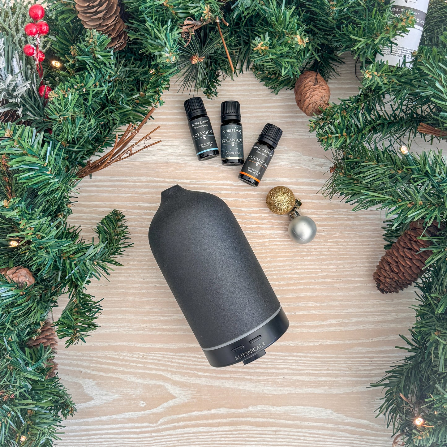 Holiday Oil Diffuser Bundle (Black Diffuser)